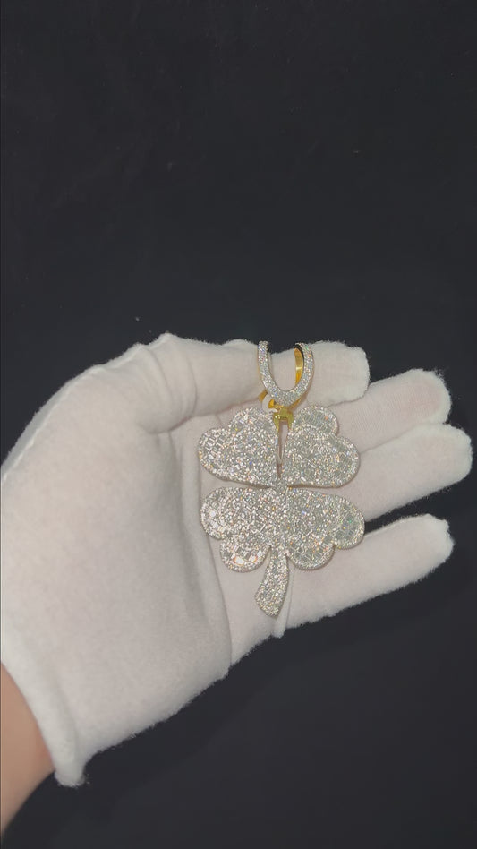 Clover Pendant